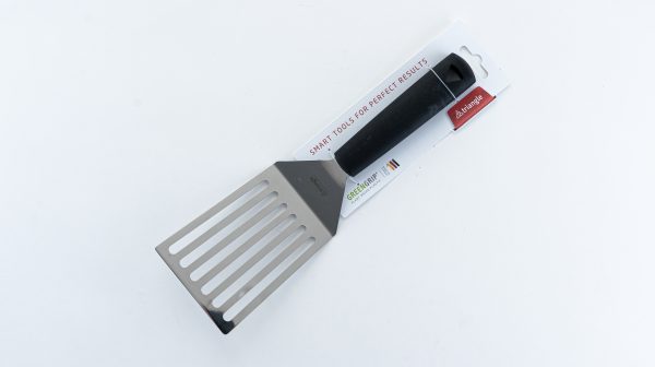Spatula cranked, slotted, 4.72", carded