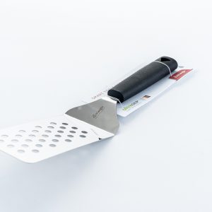 Spatula cranked, perforated, 5.51", carded