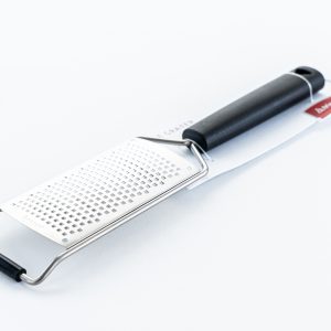 Cheese grater, carded