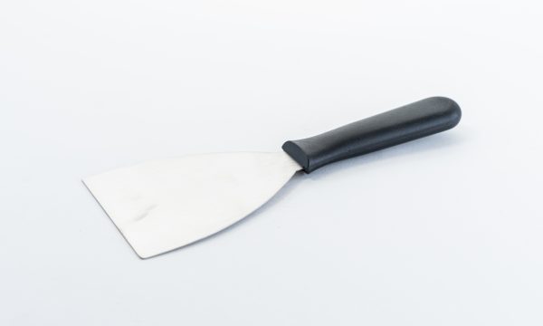 Scrapper W/Black Pls.Handle -4"".(King)