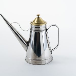 24oz Oil Can, Brass Cover