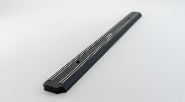 Knife Magnet 22" Black