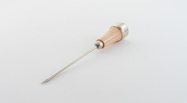 Ice Pick, Wooden Hdl, Tempered Steel